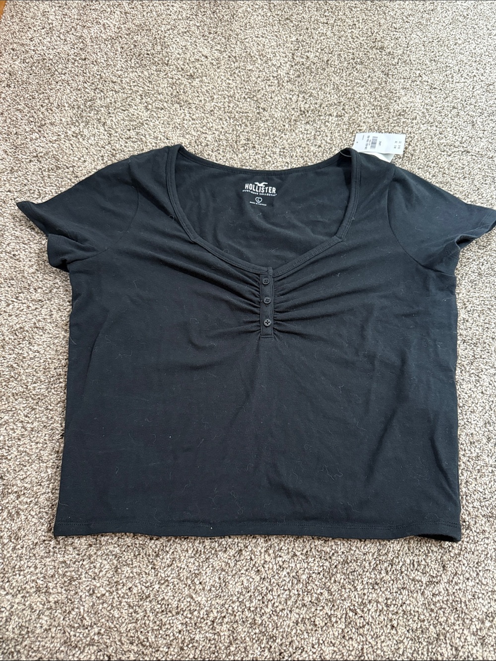 Hollister Black Cropped V-Neck Short Sleeve Top with Ruched Front